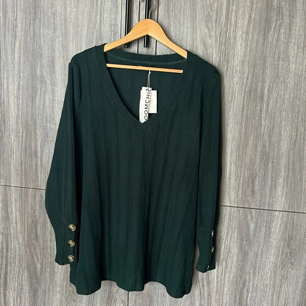 BLOOMCHIC blouse - Picture 1 of 9